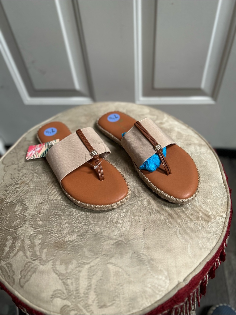 Tommy Bahama Andre Assous Nice Natural Stretch Raffia Featherweight Sandals 7.5